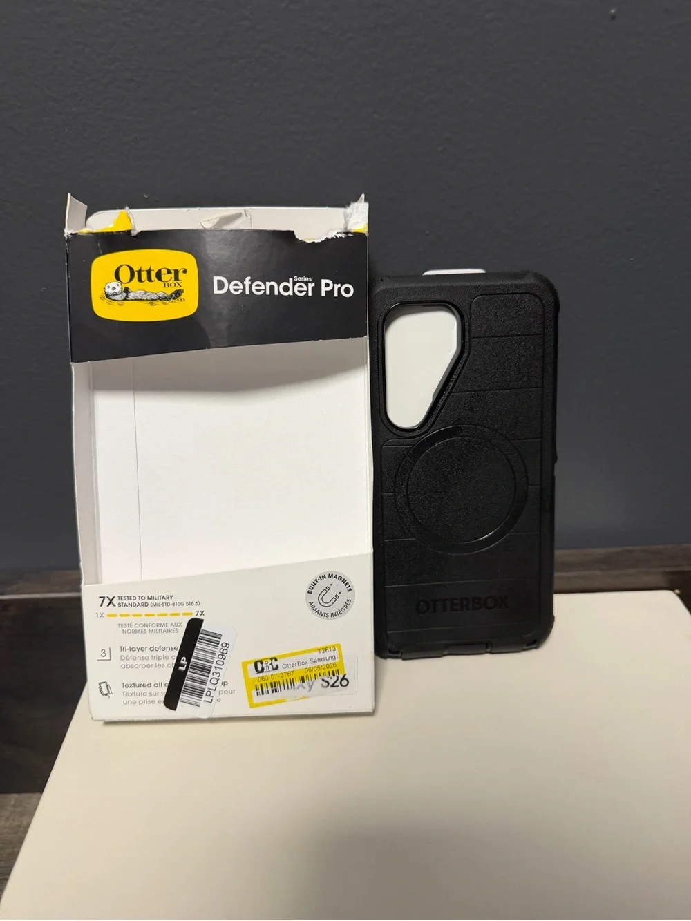 OtterBox Defender Pro for Galaxy S26 Black NEW